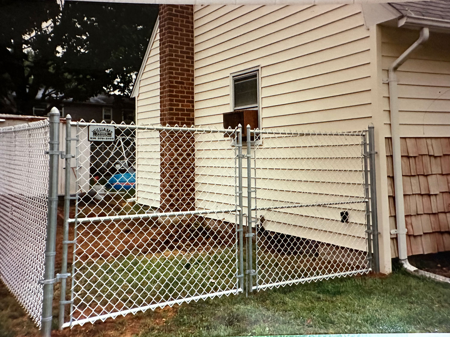 CHAIN LINK FENCE GATES